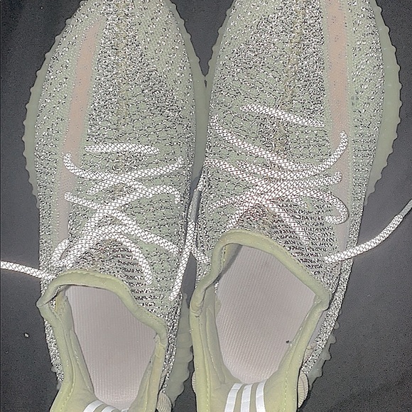 Yeezy 350v2 boost